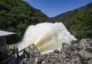 El embalse San Roque alcanzó su nivel máximo y mostró la “cola de novia”