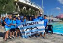 Nadadores del Club San Martín en el cierre de verano en el Kempes.